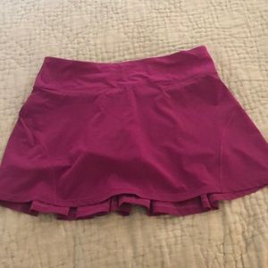 Lululemon Women’s Skirt 6 Tall Fuchsia